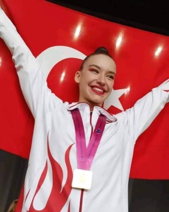 AYŞE BEGÜM ONBAŞI